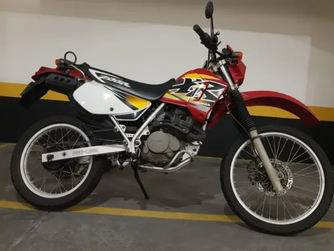 XR200R pouco rodada