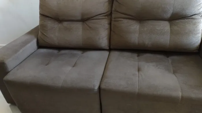 Sofá de 3 lugares de Suede