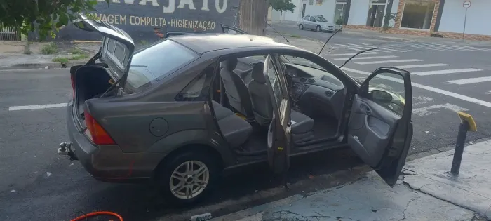 Ford Focus Sedan 2.0 16v/2.0 16V Flex 4P 2002
