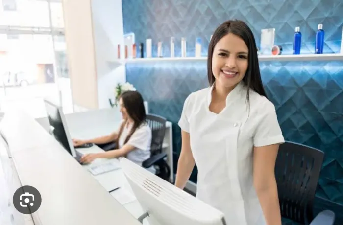 Precisa - se de recepcionista para Salão de Beleza 