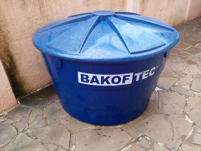 Caixa d'água 1000 litros 