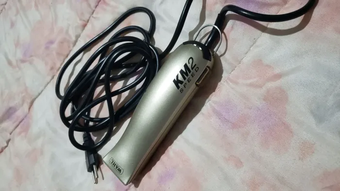 Máquina de tosa Wahl KM2
