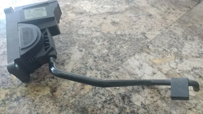 Pedal acelerador eletronico bosch