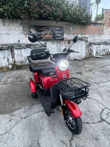 Tricicolo elétrico semi novo