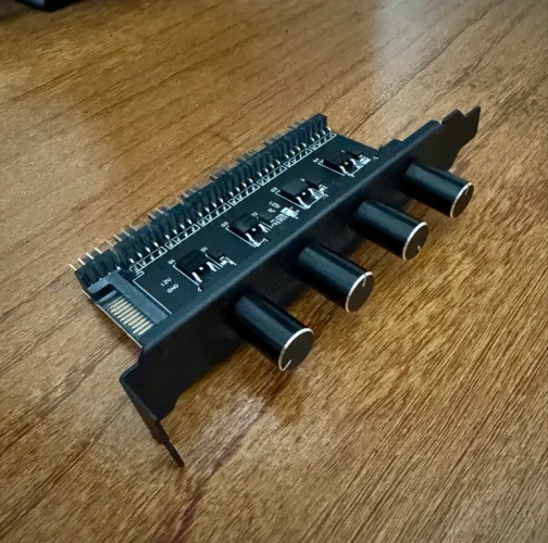 Hub controlador de fan para até 8 ventoinhas 3 ou 4 pinos / molex pwm