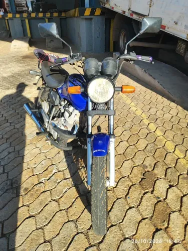 Titan 125 ES