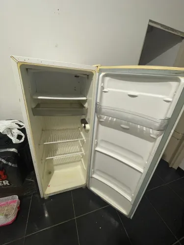 Geladeira funcionando tudo