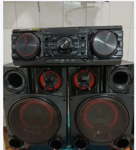 Caixa de som lg xboom cm 9730