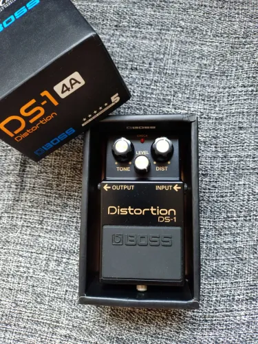 BOSS DS-1 ANNIVERSARY EDITION