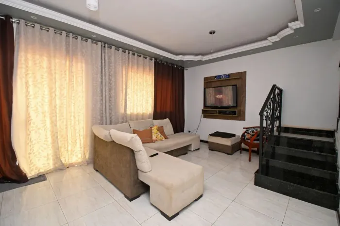 Casa à Venda - Alvorada, 2 Quartos, 1500 m2