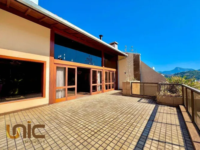 Cobertura com 4 dormitórios à venda, 365 m² por R$ 2.200.000,00 - Várzea - Teresópolis/RJ