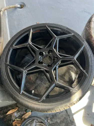 Aro 20 com pneu novos