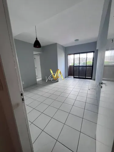 Apartamento com três quartos, varanda, suíte, lazer completo, próximo ao mercado de Casa A