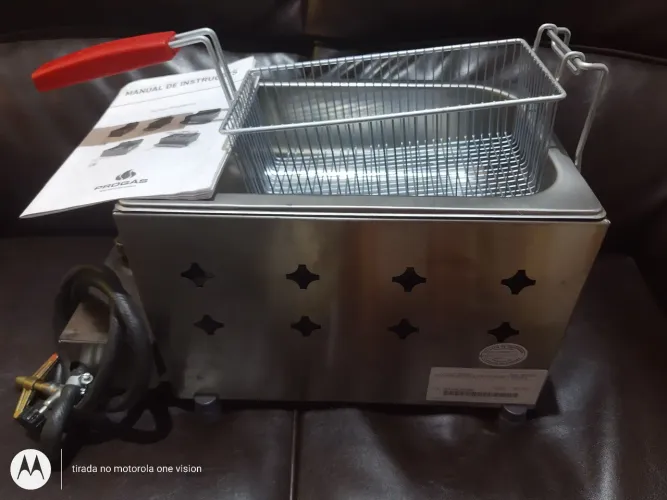 FRITADEIRA PROGÁS 10 LITROS À GÁS. DESISTI DA ATIVIDADE. FRITADEIRA NOVA.