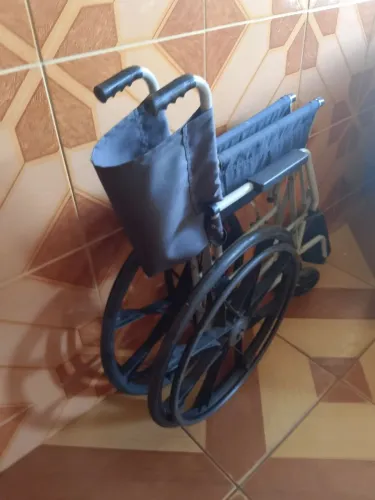 Cadeira de roda 