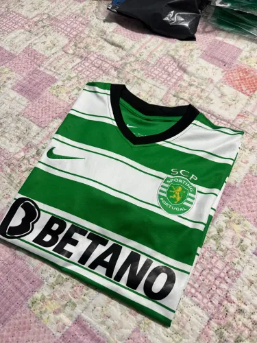 Camisa Sporting 2022/23 - Tamanho M/G - Camisa de Time