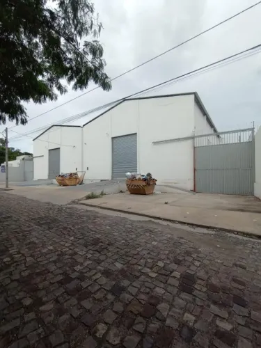 GALPÃO PARA ALUGAR NO BAIRRO NOIVOS