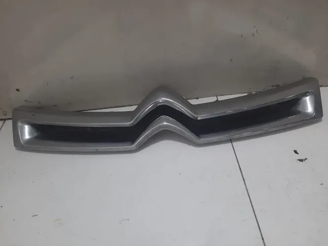 Grade parachoque dianteiro citroen c3 2013/2018 