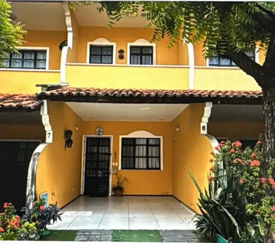 CASA CONDOMINIO FECHADO IMPERDIVEL