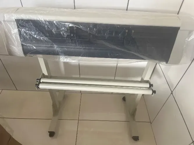 Plotter de Recorte Profissional Lorben 72cm com Mira à Laser e Software SignMaster