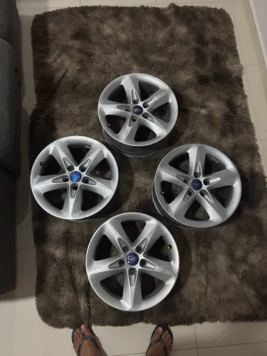 Vendo Jogo de Rodas do Ford Focus