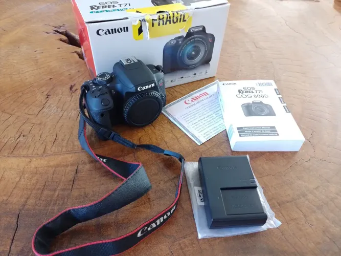 MÁQUINA FOTOGRÁFICA CANON PROFISSIONAL EOS REBEL T7i