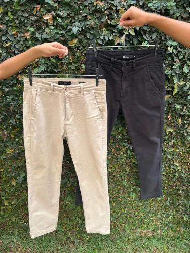 Kit 2 Calças Masculinas Slim Riachuelo Tam 40 (Preta + Bege)