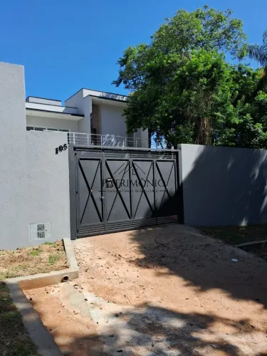 Casa com 3 quartos sendo 1 suite, 104 m², à venda por R$ 880.000,00. Rua Tie Fogo - Parque