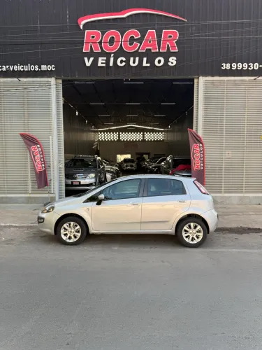 Fiat Punto Attractive Italia 1.4 F.flex 8V 5P 2015