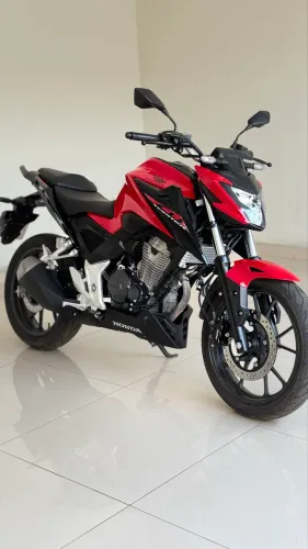 CB-300 Twister 2024 APENAS 3.000 KM