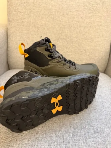 Tênis Trilha Under Armour Defense Mid