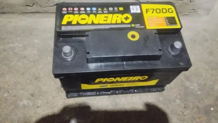 Vendo bateria de 70 nova na Garantia 