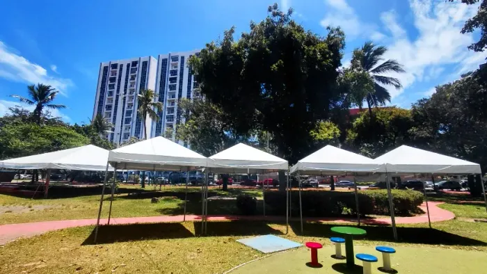 LOCAÇÃO TOLDOS, PALCOS E MOBILIÁRIOS RÚSTICOS PARA EVENTOS