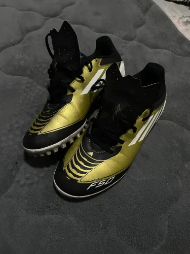 Chuteira Adidas F50 Society - Nº 41