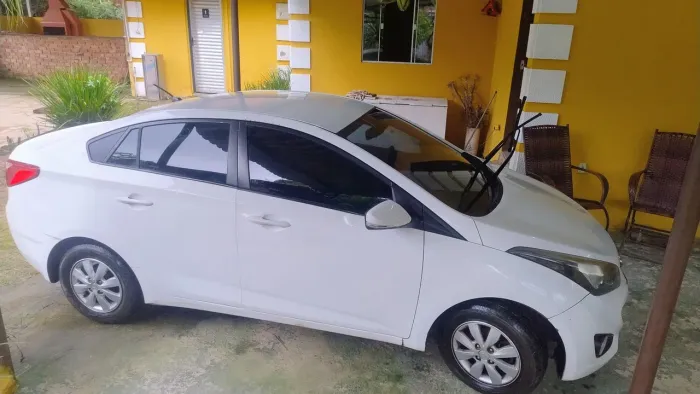 Hyundai HB20S C.style/c.plus1.6 Flex 16V Aut. 4P 2014