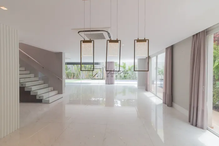 Venda Casa em Condomínio 3 Dormitórios - 600 m² Chácara Santo Antônio
