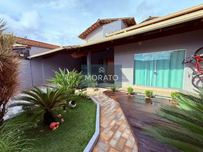 Casa Linear 4 quartos, Suíte, 3 vagas de garagem no Centro de Contagem-MG