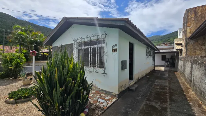 CASA TERREA À VENDA | BAIRRO MONTE VERDE  FLORIANÓPOLIS/SC