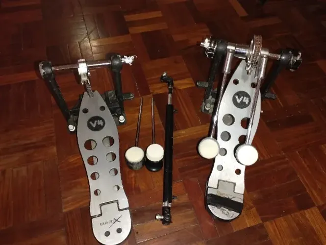 Pedal duplo de bateria