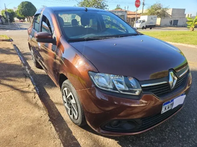 Renault Logan Expression Hi-flex 1.6 8V 4P 2015
