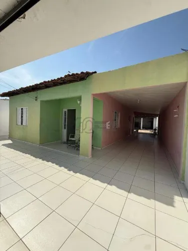 Casa à venda, 4 quartos, 2 vagas, Acarape - Teresina/PI