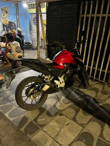 CB 300f 2024