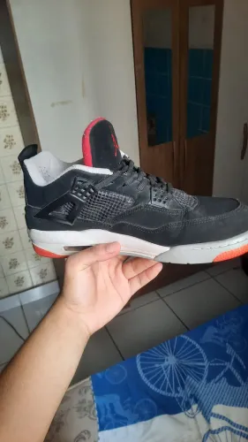 Tênis Nike Jordan 4