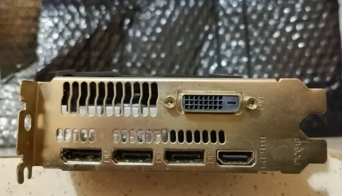 RX 580 8GB / RX570 4GB (DEFEITO)