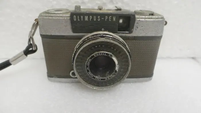 MÁQUINA FOTOGRÁFICA ANTIGA OLYMPUS PEN EES-2 PRECISANDO REPAROS!!