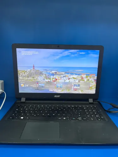 Acer Aspire ES1-572