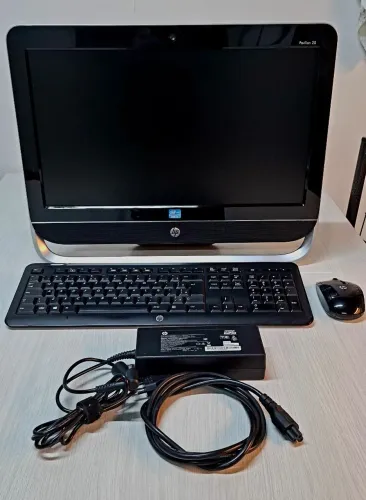 HP Pavilion All-in-One 20" - Excelente Estado Windows 10 Original