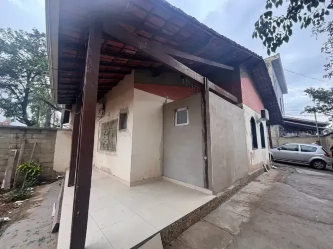 EXCELENTE CASA NO BAIRRO PLANALTO PARA LOCAÇÃO