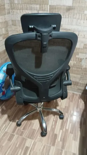 Vendo uma cadeira giratória toda em ordem