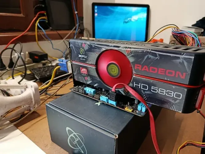 Placa de video Radeon 200 reais